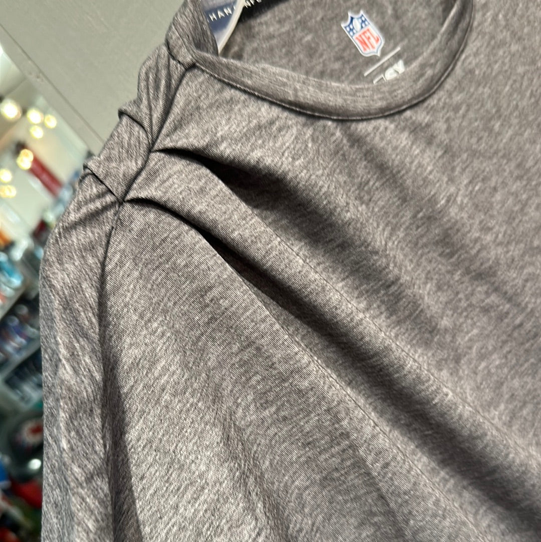 Women’s Michael Strahan brand T