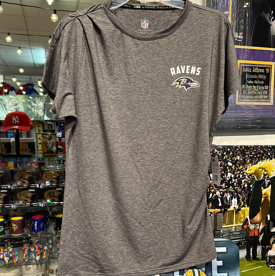 Women’s Michael Strahan brand T
