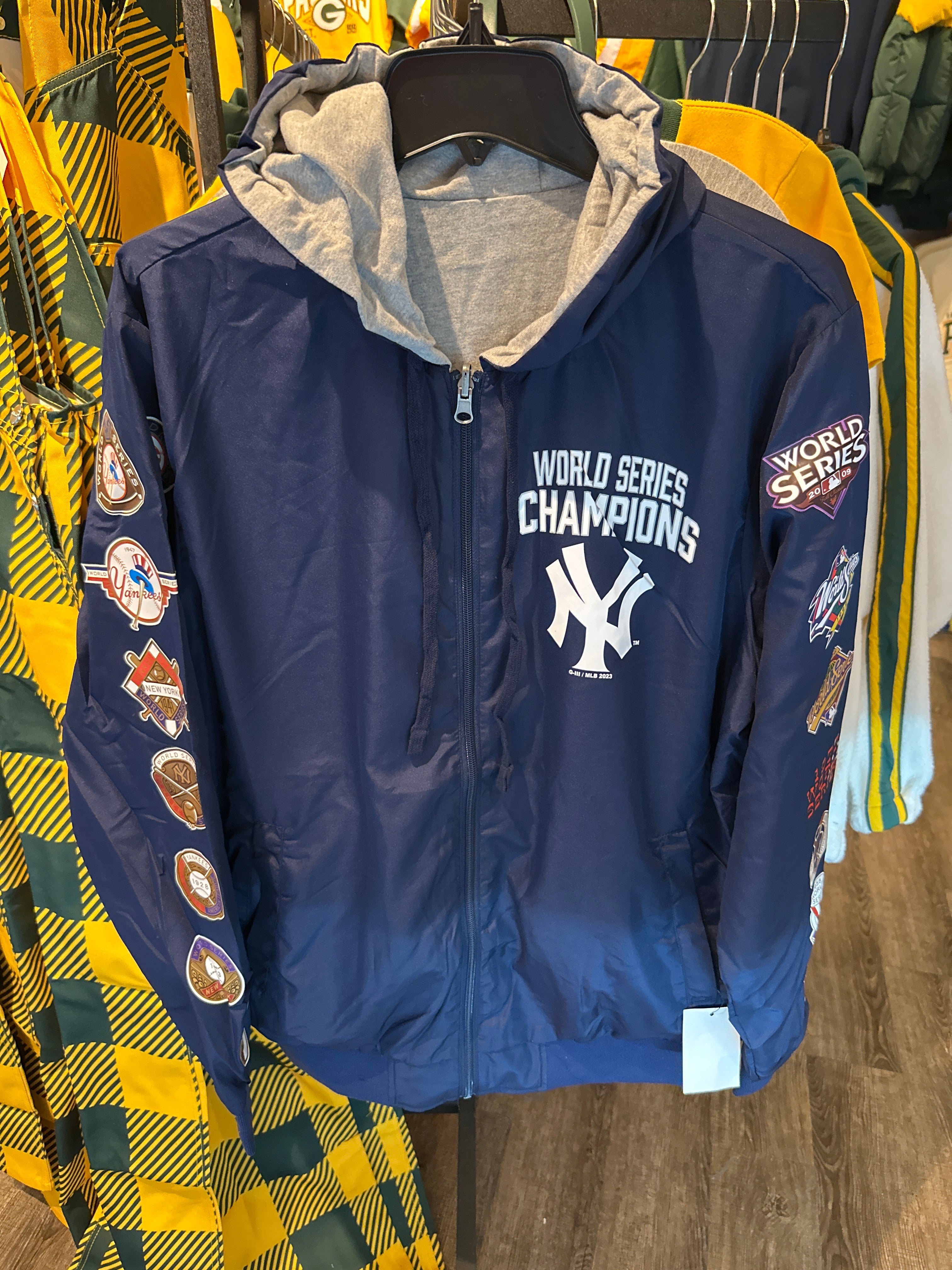 Men’s reversible Yankees, full zip jacket