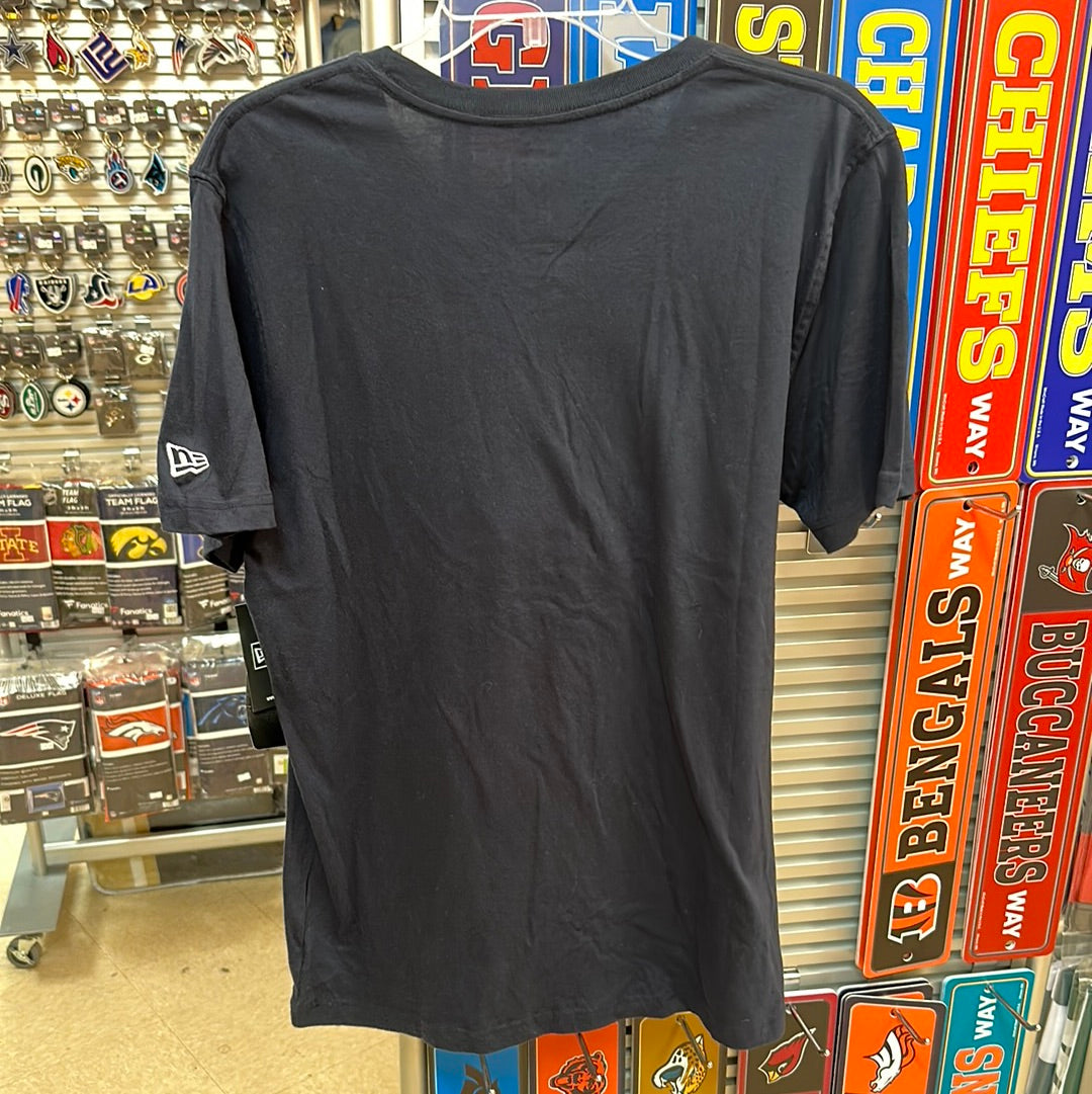 Men’s bears, new era, T size medium