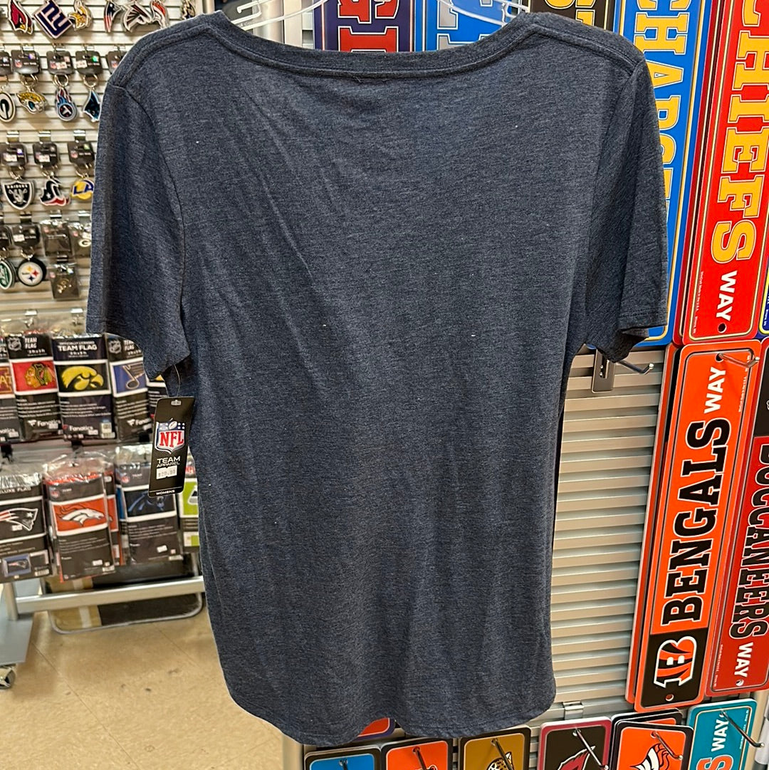 Women’s bears T-shirt, size large