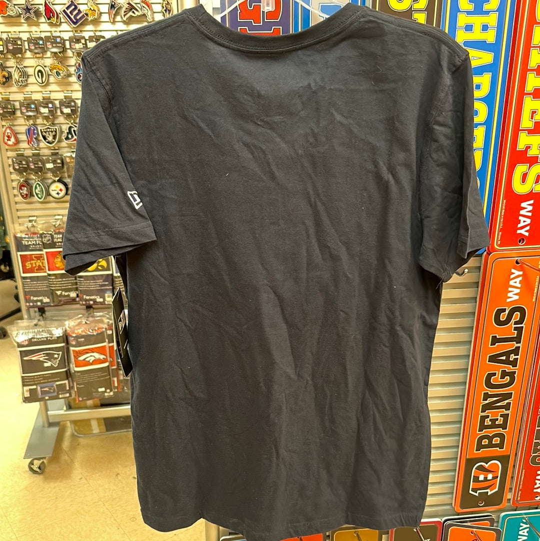 Men’s new era bears tee