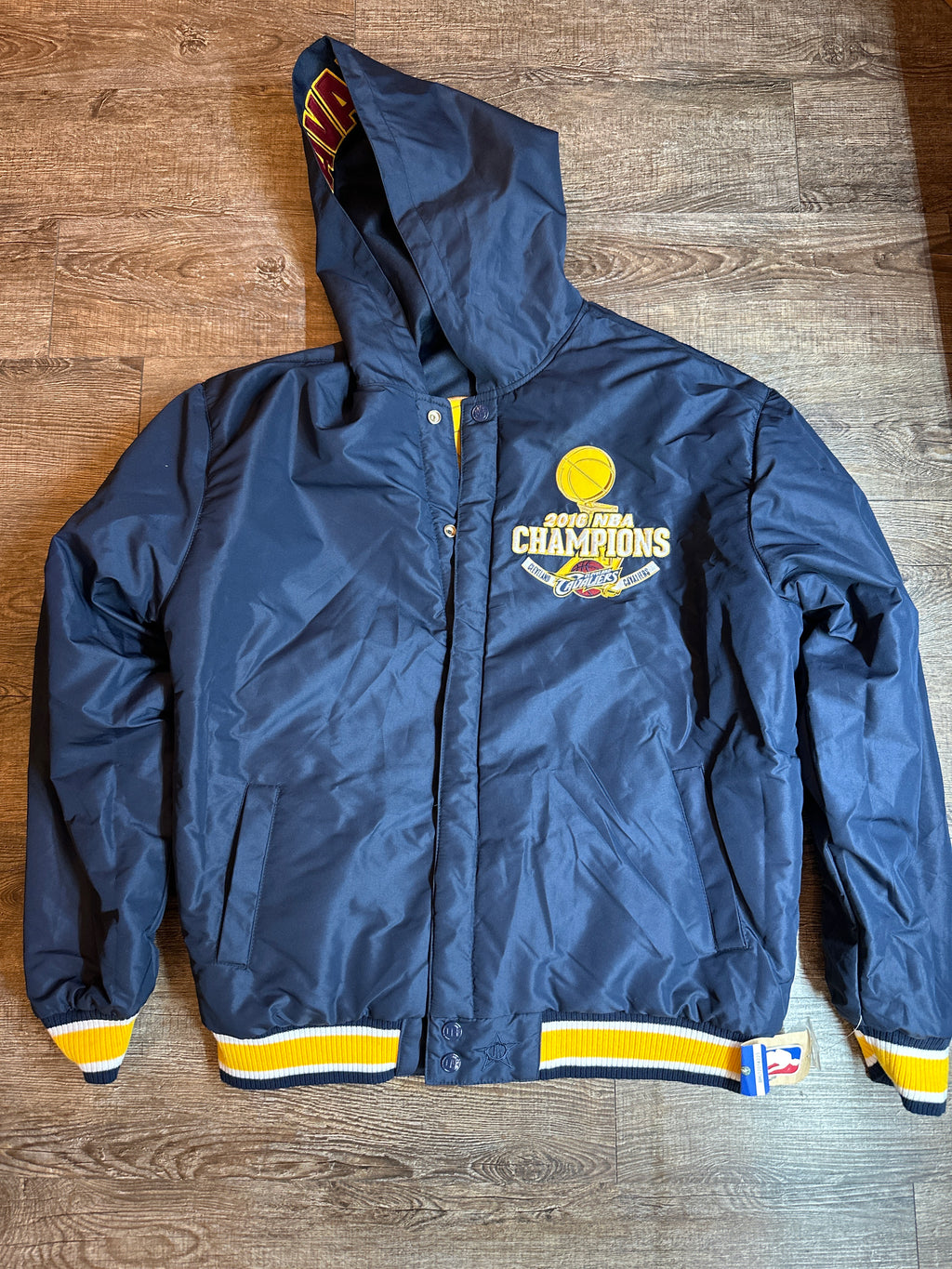 Men’s NBA 2016 champions Cavaliers reversible jacket