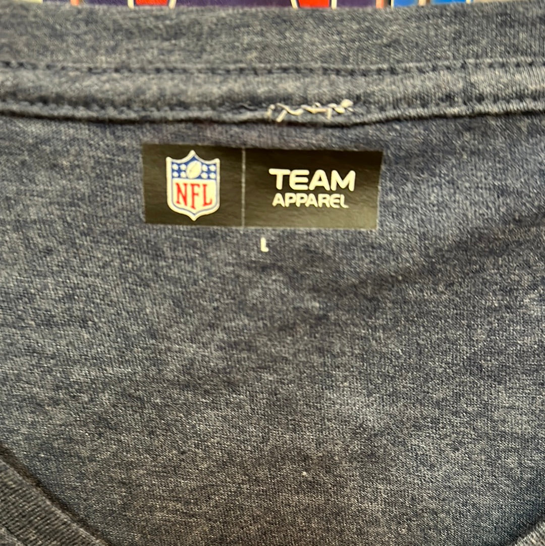 Women’s bears T-shirt, size large