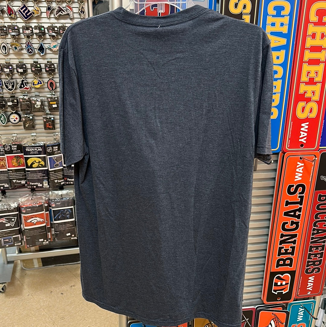 Men’s bears hands, high tee