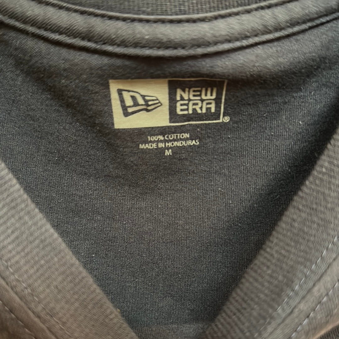 Men’s bears new era T-shirt