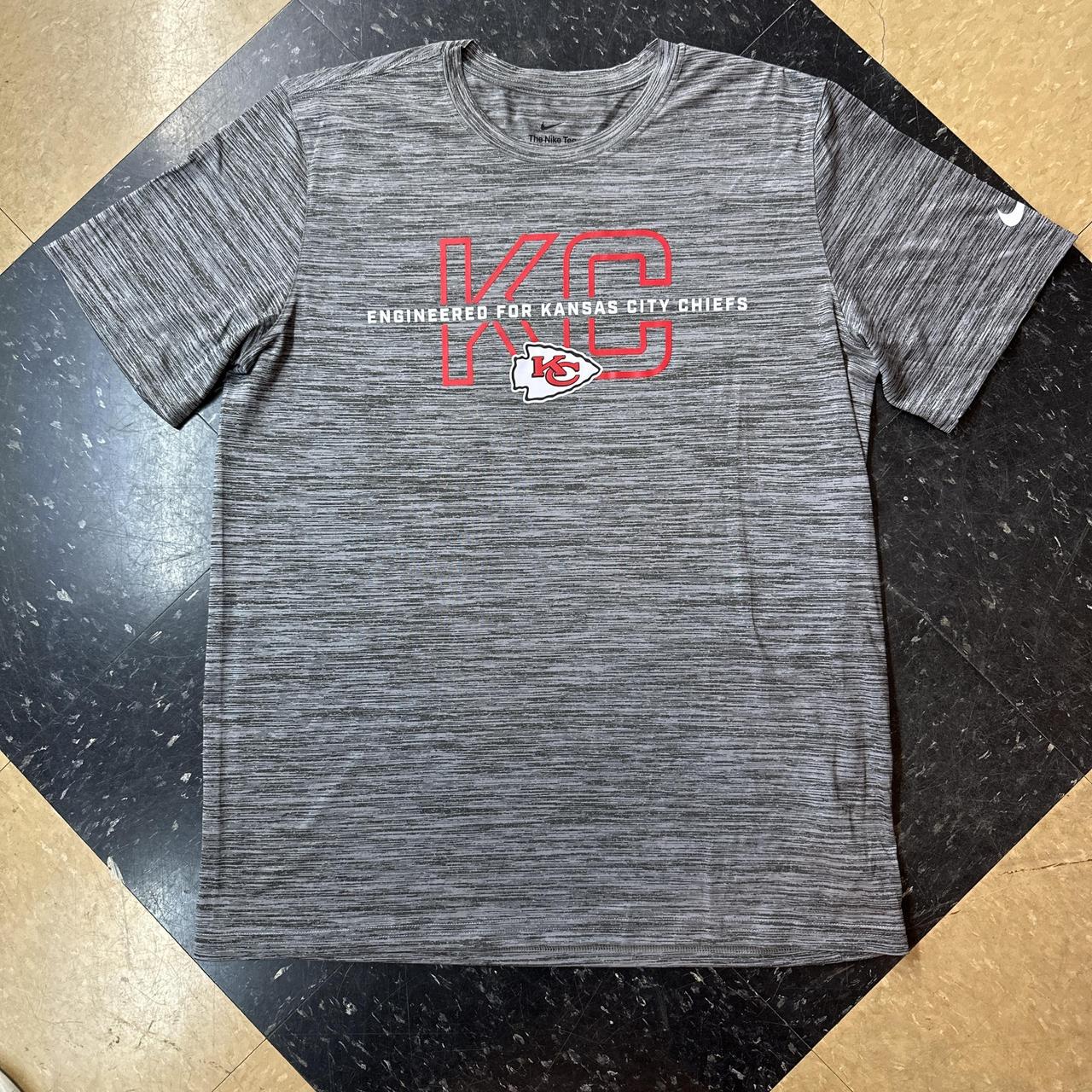 Nike Men's grey T-shirts
