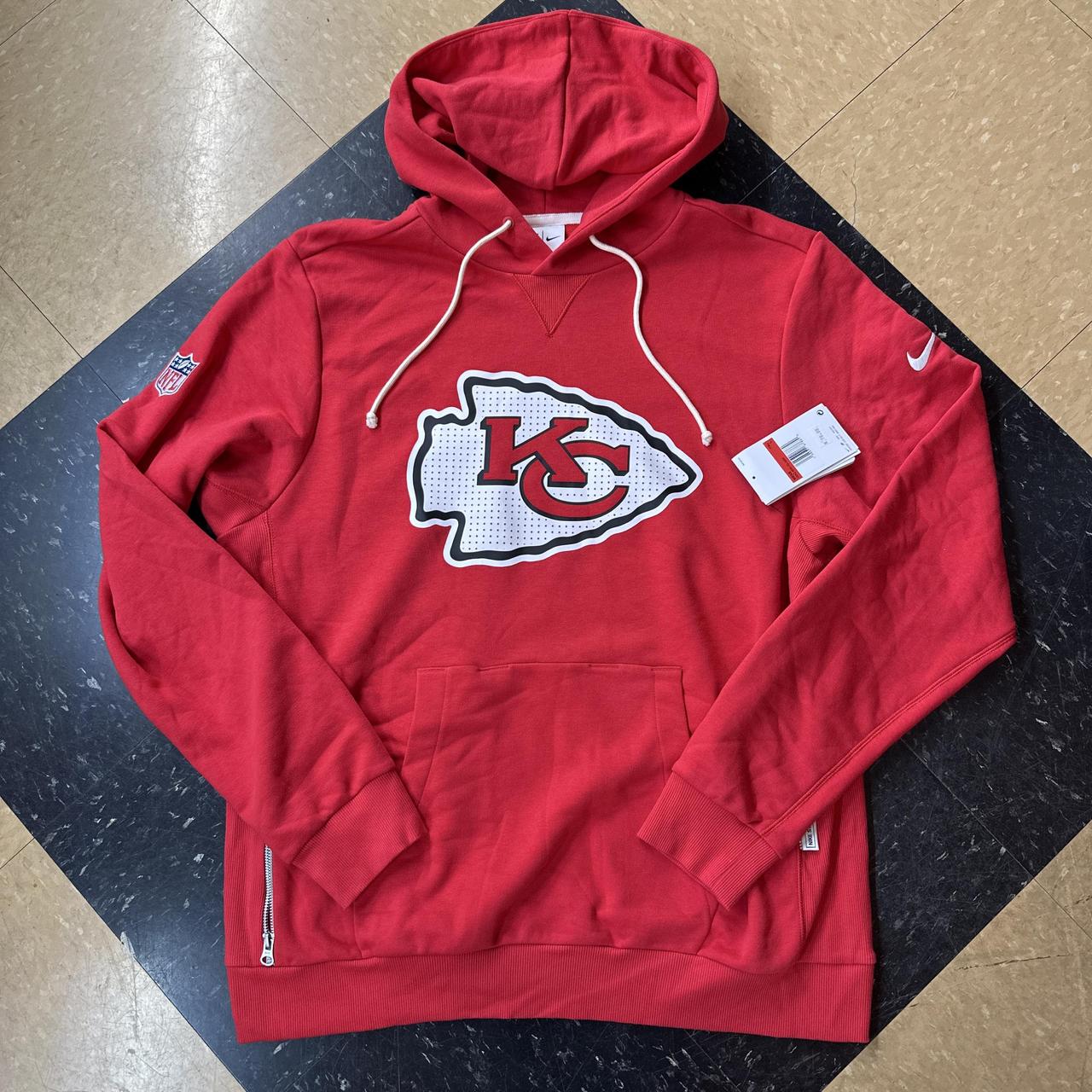 Nike Men's red Hoodies
