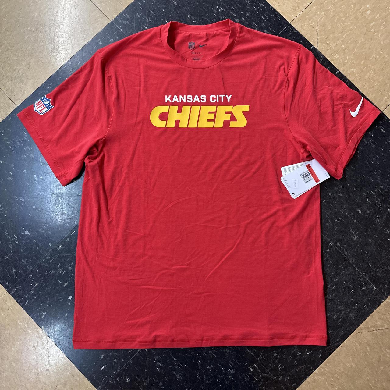 Nike Men's red T-shirts