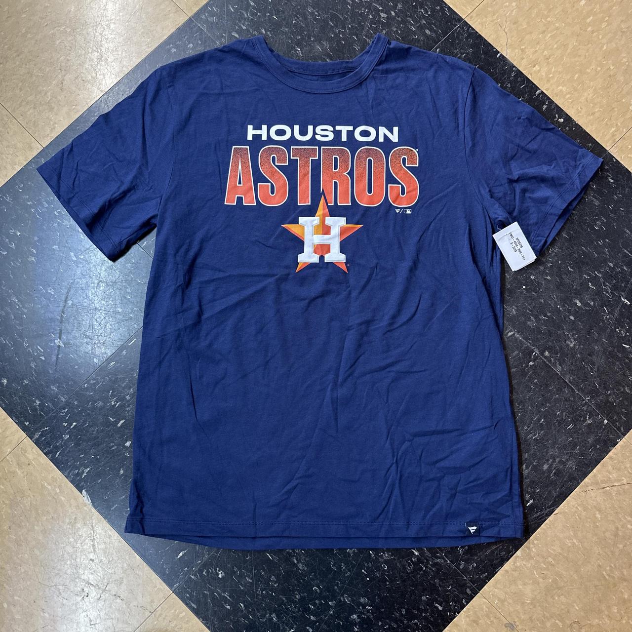 Fanatics Men's navy blue T-shirts - Fan Zone