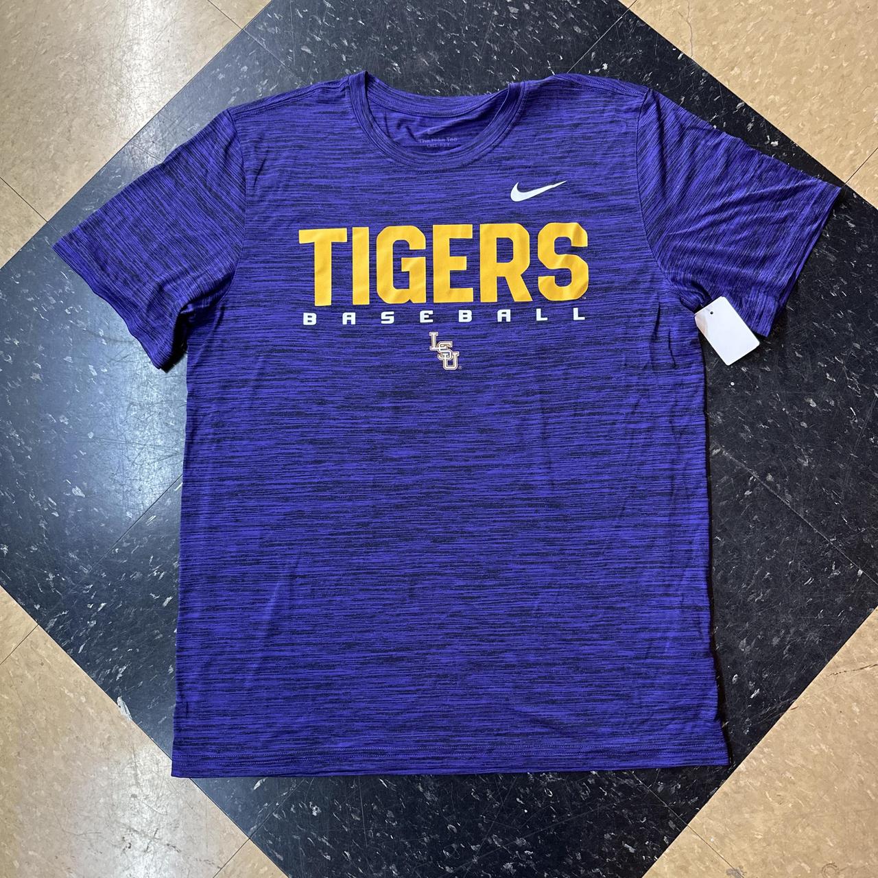 Nike Men's purple blue T-shirts - Fan Zone